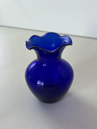 Vintage cobalt blue ruffle glass vase|71990