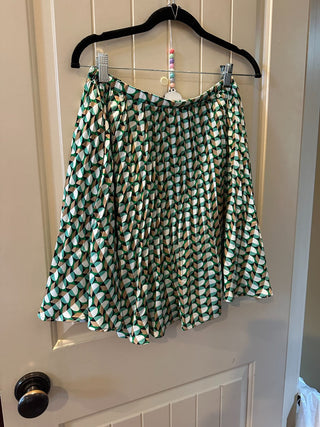 On 34th Women's pull on pleated skirt, Size 6, NWT RCD