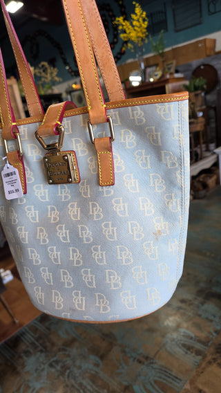 Dooney.Bourke VTG Canvas Bag|76497