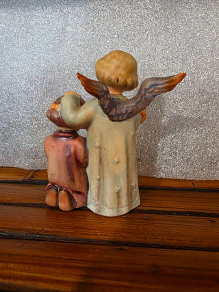 MTS Vtg Goebel Hummel "Little Guardian" Figurine|129935