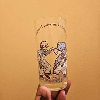 VTG Holly Hobbie Glass - Lighthearted ways make happy days (BRI) - MTS|114537