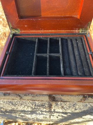 vintage The Bombay Company musical jewelry box 1998