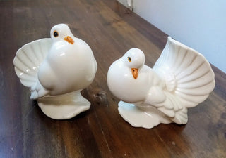 MW Vintage Pair Ceramic Doves x 2 MTS