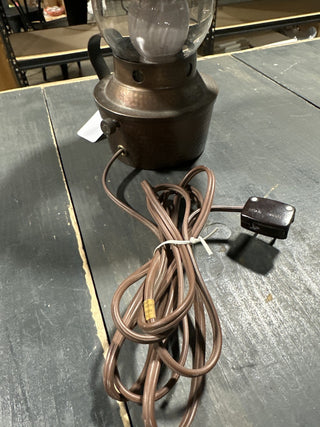 Antique oil lamp style electric lamp. #SM. RCD|76644