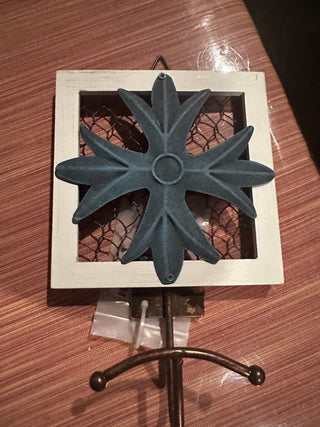 Grasslands road decorative wall hook flower #62 VV MTS|64965