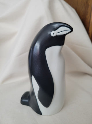 Vintage Arabia Finland Lillemor 8" Penguin Figurine RCD