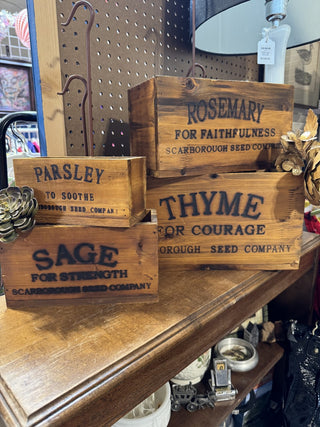 Scarborough Wood Hanging Planters 4 MTS|91807