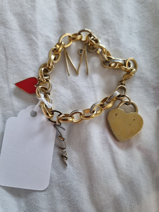 GoldTone Heart Charm bracelet 64