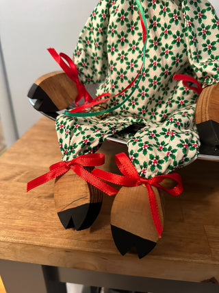 Reindeer Green Sitter Wood Handmade MTS|86639