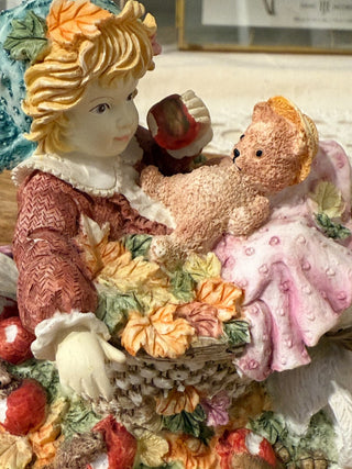 1991 Enesco Laura's Attic "You're No Help, Teddy" #3539
