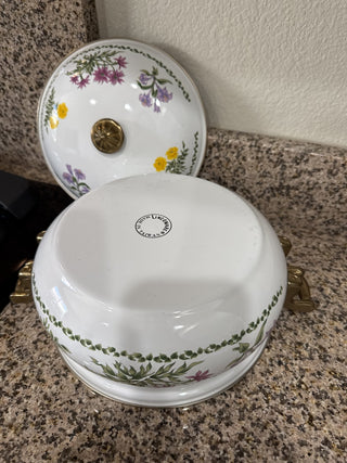 AJ - Enamel Pot Brass Accents MTS|75448