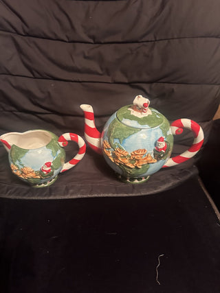 Vintage Fitz and Floyd "Santa Around the World "Globe Teapot & Milk pourer #62 VV MTS