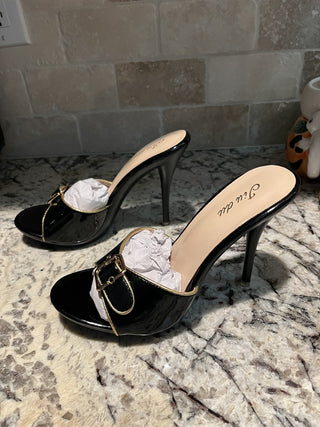 NEW Women's Size 38 Black Patent Leather Stiletto Heels w/Gold Buckle RCD|121640