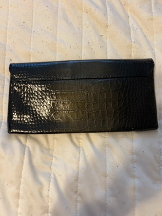 Nordstrom Genuine Leather Clutch/Wallet Black Alligator Pattern, Flap Magnetic Closure