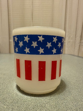 Vintage milk glass Glass Bake Stars and Stripes mug RSV