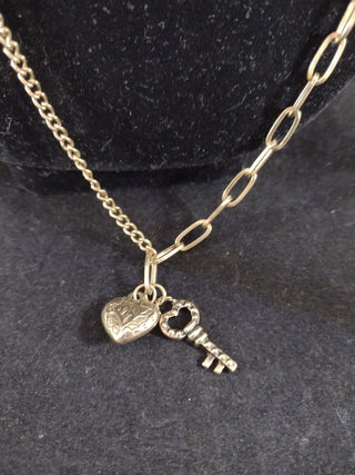 Jewelry Necklace Long Key & Heart gold tone RCD|74257