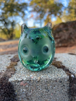 hand-blown Kerry Glass green swirl owl glass paperweight figurine