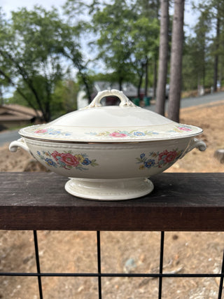 12F HOMER LAUGHLIN EGGSHELL GEORGIAN BOMBAY COVERED VEGETABLE SERVING BOWL RSV|67188