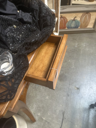 Antique Bungalow Classic Vail End Table MTS|117005