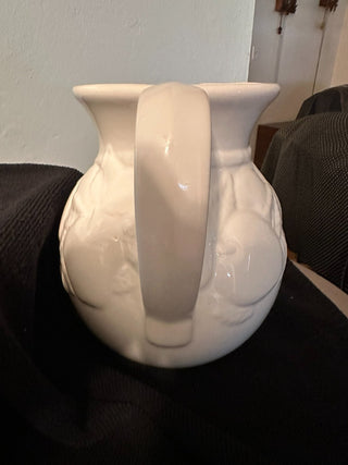 Pitcher Fruit Relief White Santos MTS