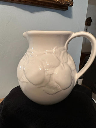 Pitcher Fruit Relief White Santos MTS