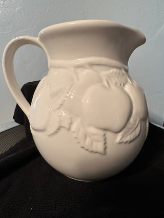 Pitcher Fruit Relief White Santos MTS|69261