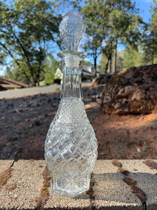vintage 14 3/8” Anchor Hocking Wexford clear glass decanter