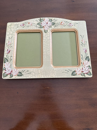 AJ - Painted Double Photo Frame MTS|99487
