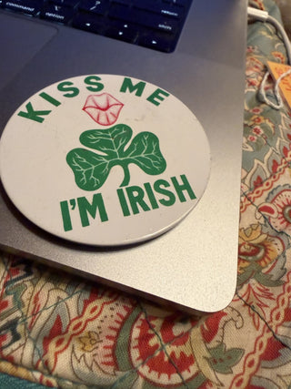 Kiss Me I'm Irish White Pin #47 VV MTS
