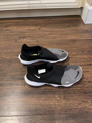 Women's Size 9 Nike Shoes Blk/Grey RCD|117427