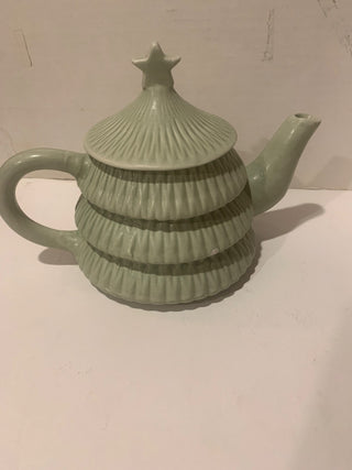 8” Christmas tree teapot w/lid MTS|131536