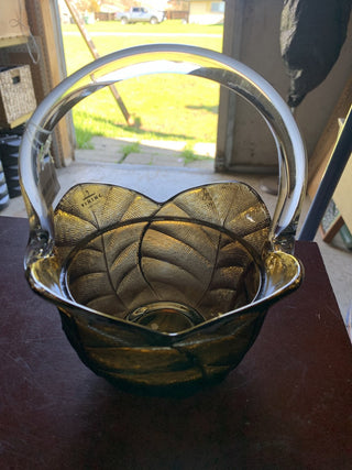 Viking Glass Brown Leaf Basket