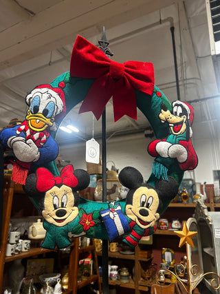 10H Vintage Disney wreath MTS|125908