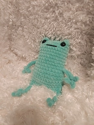Frog: Crocheted L medium green, super soft yarn