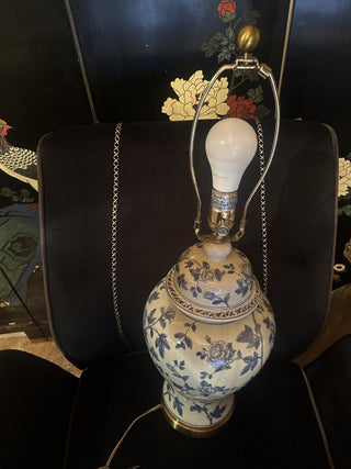 Vintage Blue & White Porcelain Table Lamp Ginger Jar Form Hand painted Chinoiserie c. 1960 #47 VV MTS