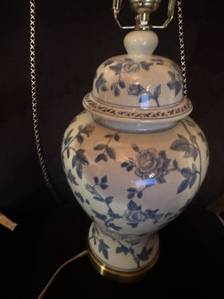Vintage Blue & White Porcelain Table Lamp Ginger Jar Form Hand painted Chinoiserie c. 1960 #47 VV MTS