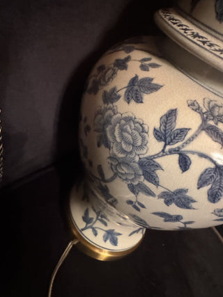 Vintage Blue & White Porcelain Table Lamp Ginger Jar Form Hand painted Chinoiserie c. 1960 #47 VV MTS