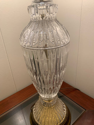 Vintage Glass cut  detailed  w/brass lamp MTS|133688