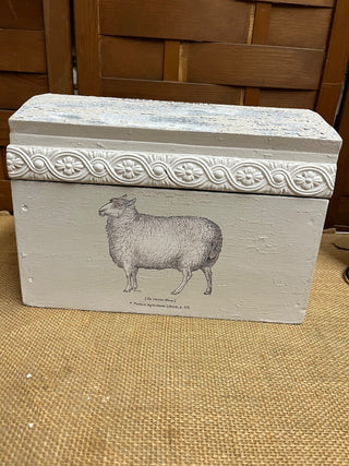 Distressed Storage Box with IOD  Sheep|74336