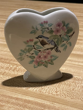 4" Vtg Ceramic Heart Vase, Birds Japan--SP MTS