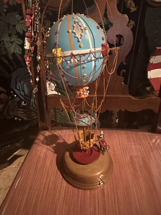 Vintage Decorative hot air ballon figurine #62 VV MTS|68301