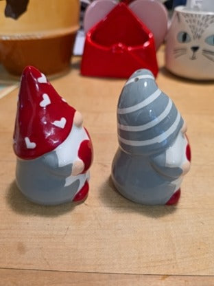 RF S&P* Adorable VDay Gnomes