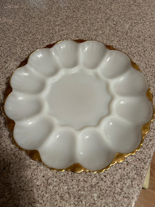 VTG milk glass, 1960’s, egg plate
