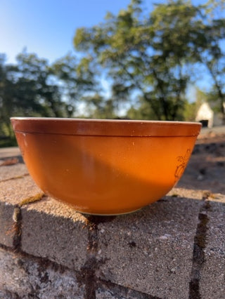 Vintage 403 PYREX "Old Orchard" 2.5qt Brown  mixing bowl