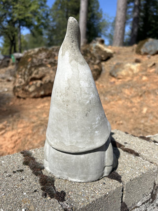 12F Concrete Gnome By Gold Country Artist MTS|65111