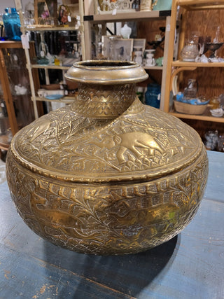 Vintage

Indian Chambu Lota Holy Water Vase
MTS|146068