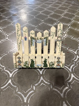 AJ - Bunny Picket Fence Hanging Shelf MTS|62329