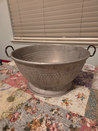 Commercial Aluminum Wear-Ever Colander, w/Handles RCD