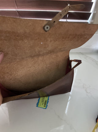 Vtg.Handmade 100% Lather Crossbody Purse-RSV