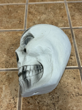 Blow Mold Hanging Skeleton Skulls RCD|112746